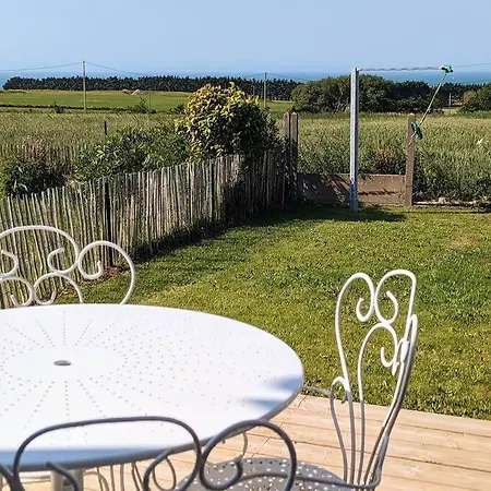 Vue -5 Mn Des Plages - Grand Jardin-cuisine D'ete- 4 *