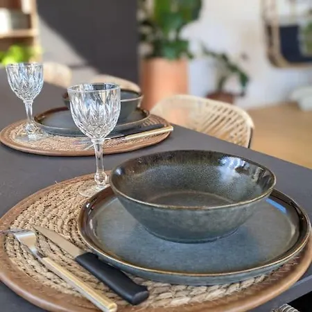 Villa Vue -5 Mn Des Plages - Grand Jardin-cuisine D'ete- 4 *